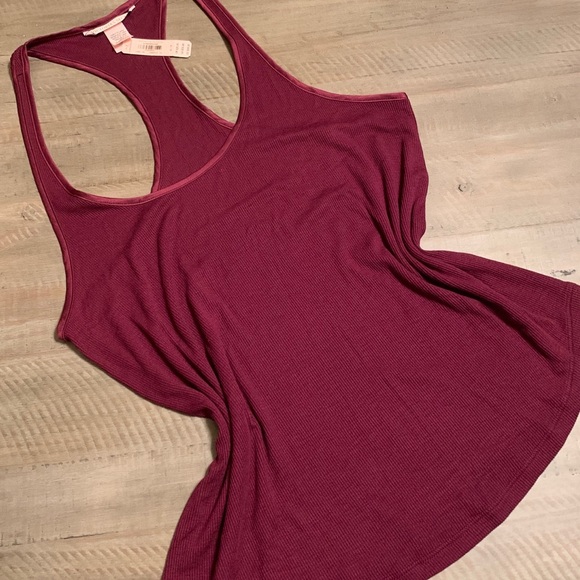 VICTORIA'S SECRETS Knit Racer-Back Kir Tank - Picture 2 of 6